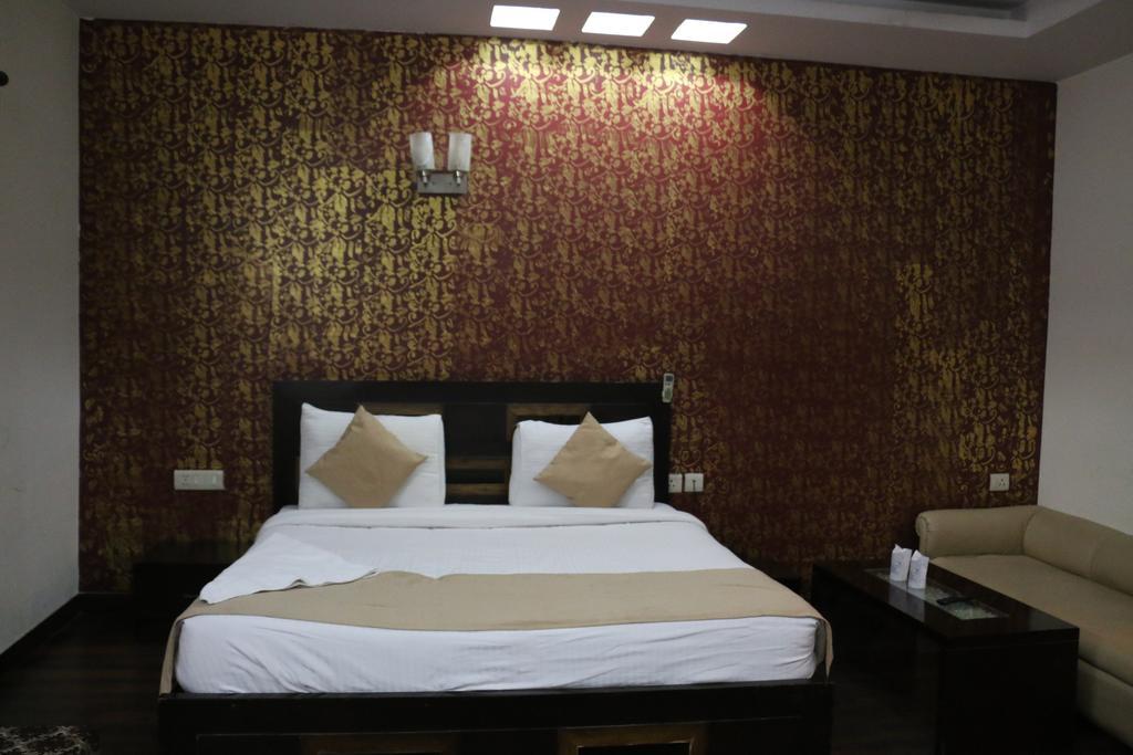 Airport Hotel Jet Inn Suites นิวเดลี ภายนอก รูปภาพ